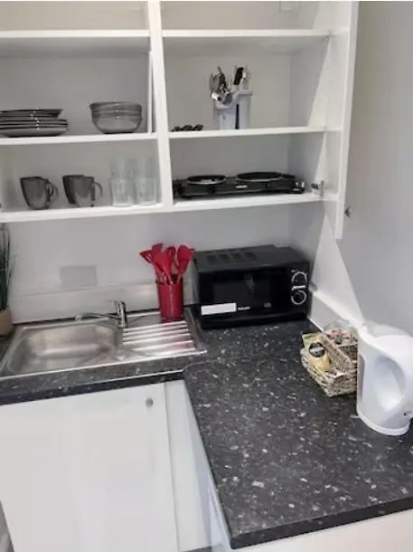 Studio Rooms Ensuite Newbury Park London Ilford Guest house